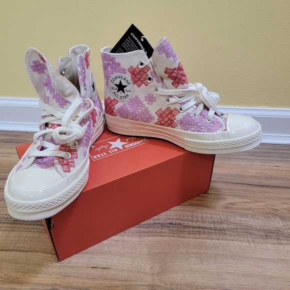 Converse Shoes - Converse Chuck 70 Egret/ Beyond Pink/ Soft Red size US 7.5